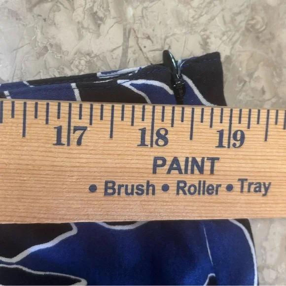 NWT Tommy Bahama Forte Floral Midi Skirt Size 16 Blue Black White Rayon - Picture 10 of 15